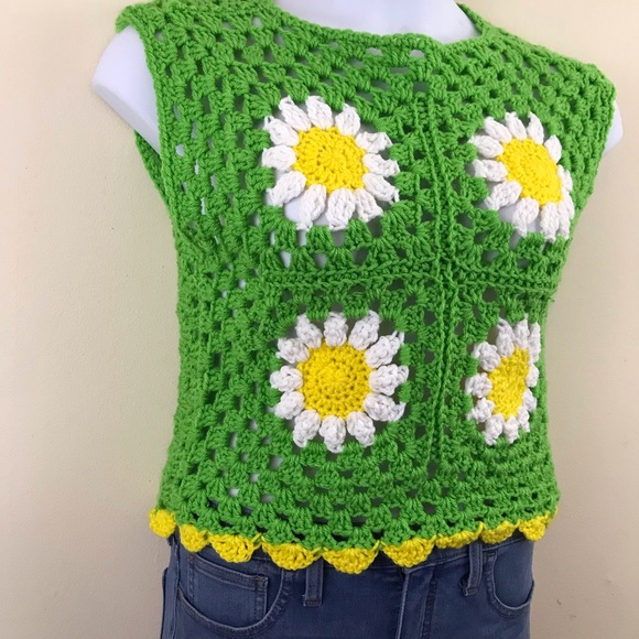 Vintage Crochet Granny Square Handknit Flower Cropped Sweater Vest Green S M - Picture 4 of 9